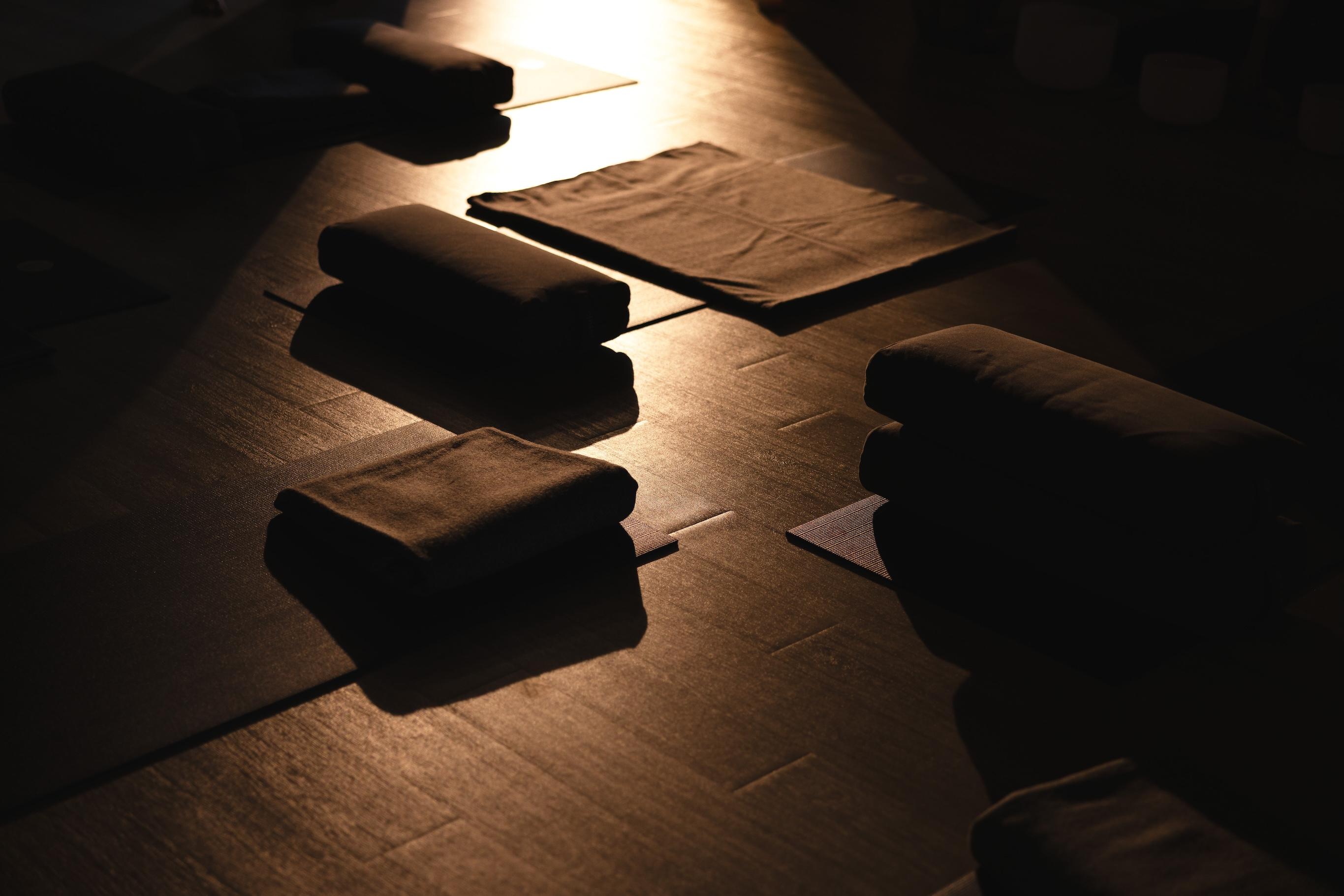 ✦ Mindful Movement + Meditation