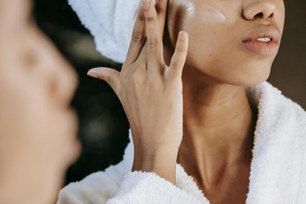 ALMARENA HYDRATING FACIAL