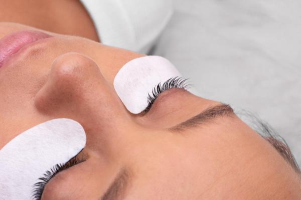 Farging av vipper- Eyelash tinting