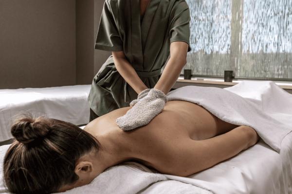 Hanakasumi Body Scrub 90min