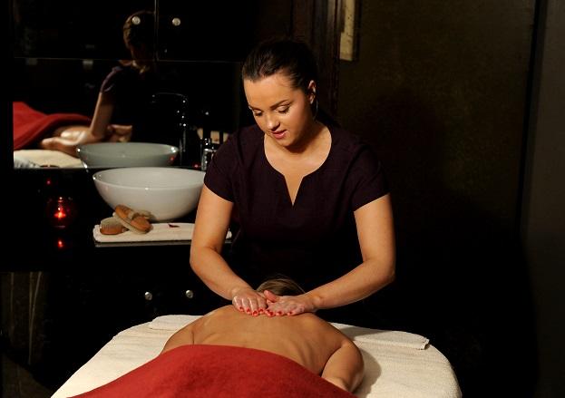 BSpa Honey Glow Signature Massage