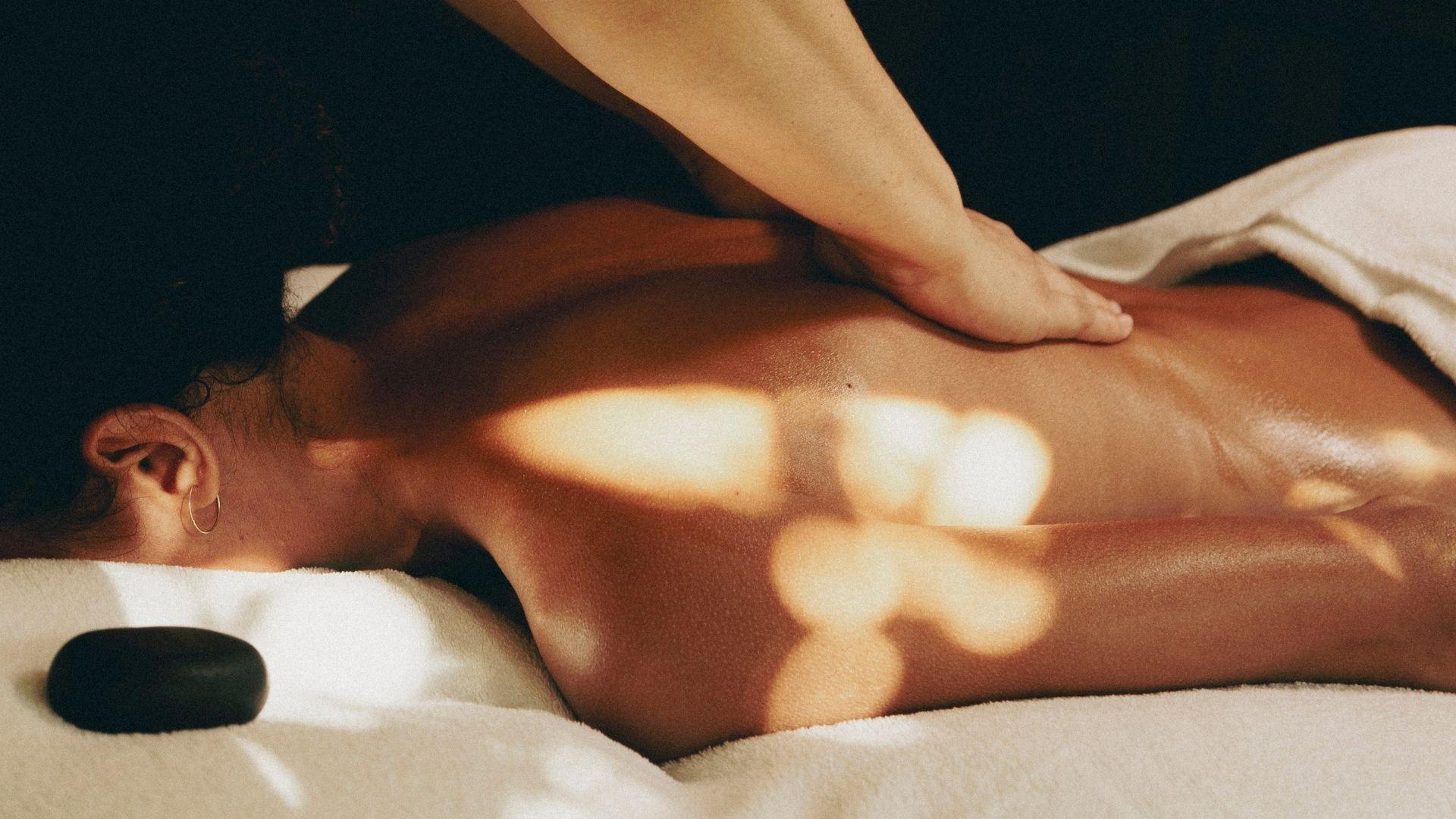 DEEP MUSCULAR MASSAGE 90 MIN