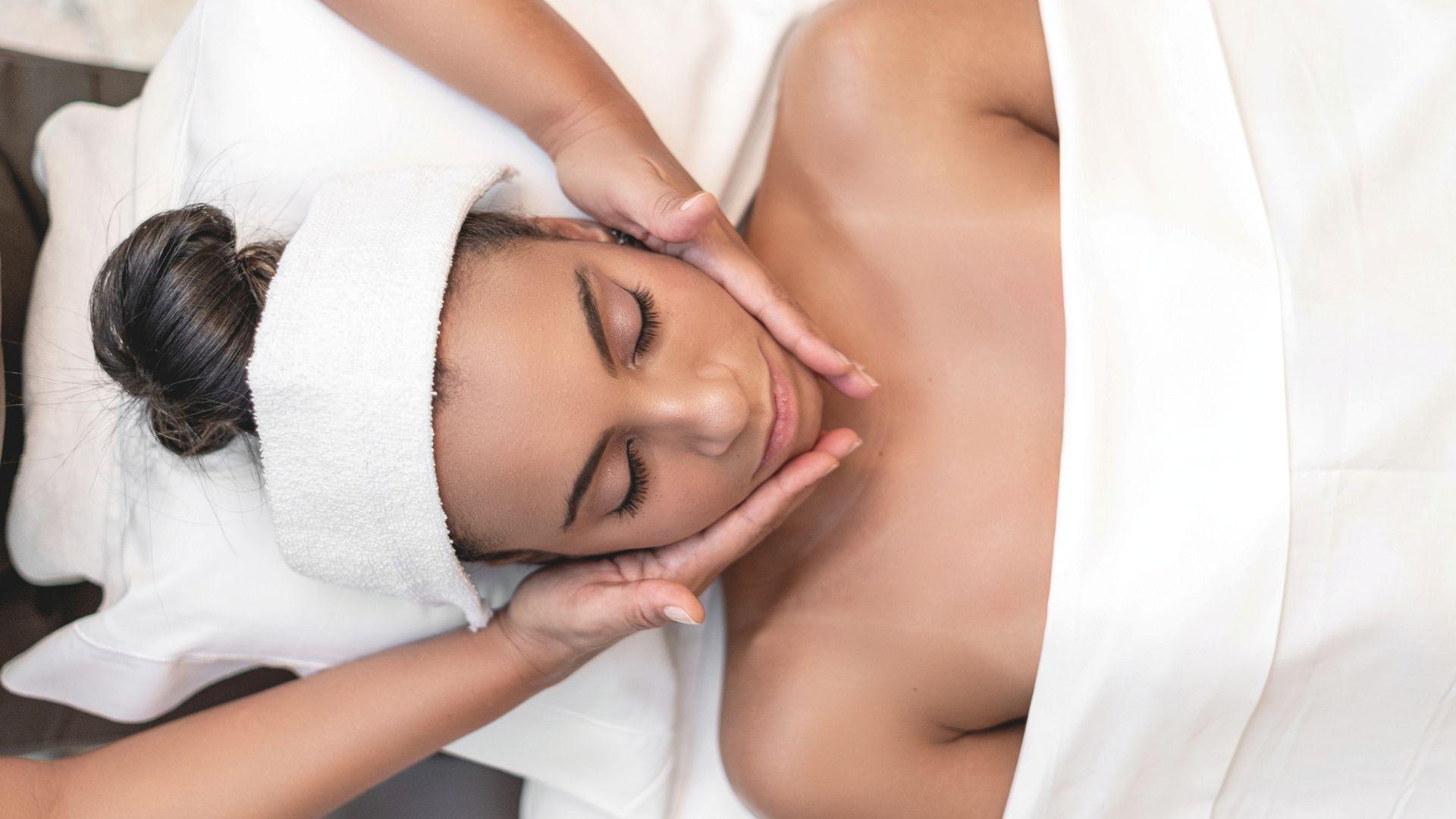 IMPERIAL FACE SCULPT 60 MIN