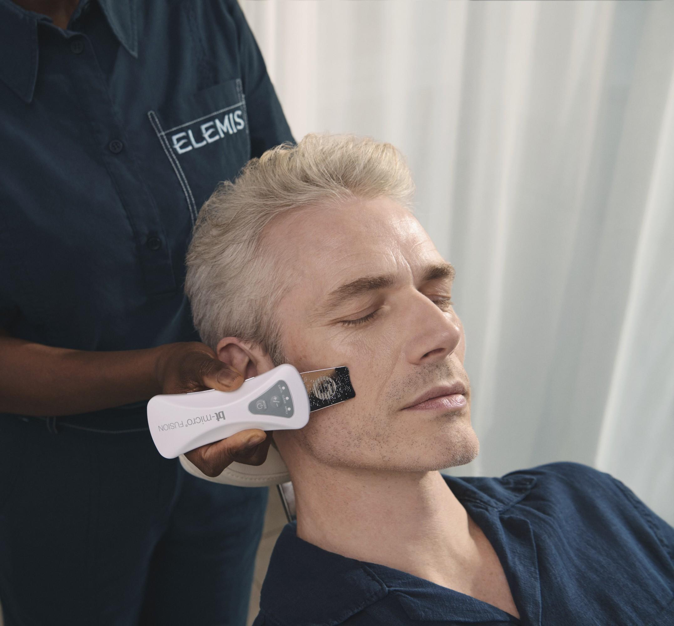 ELEMIS EXPERT TECH™ SMOOTH + POLISH FACIAL