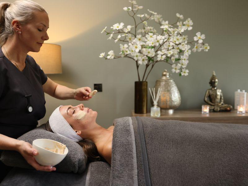 Nourishing Body Wrap (55minutes)