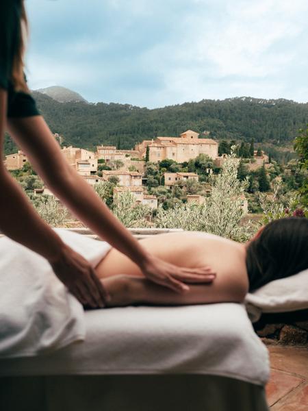 Swedish Relaxing Massage 80