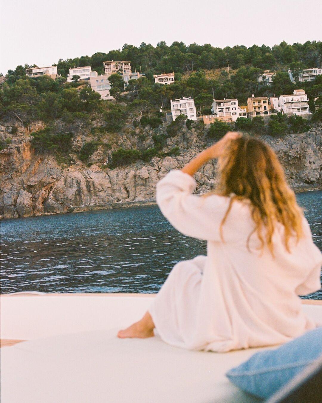 Acid or alkaline perms