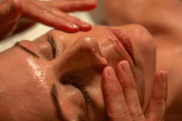 Pro-Glow Genius Facial