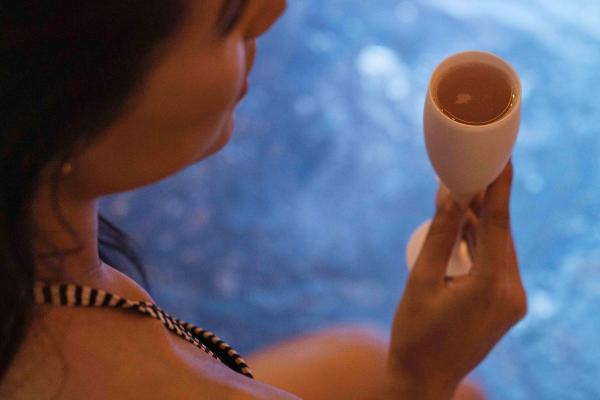 Mother's Day Spa Experience - Spa Access & 60-Minute Treatment