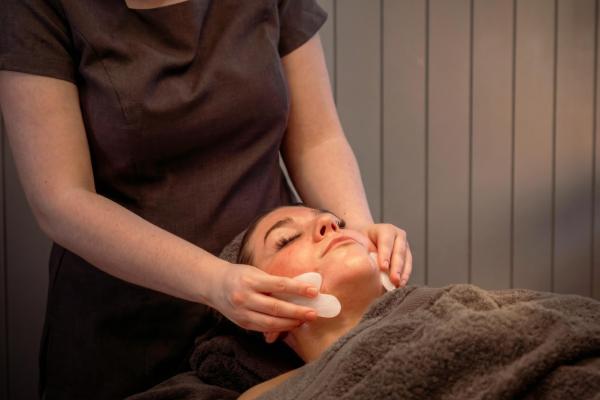 Made for Life Crystal Facial