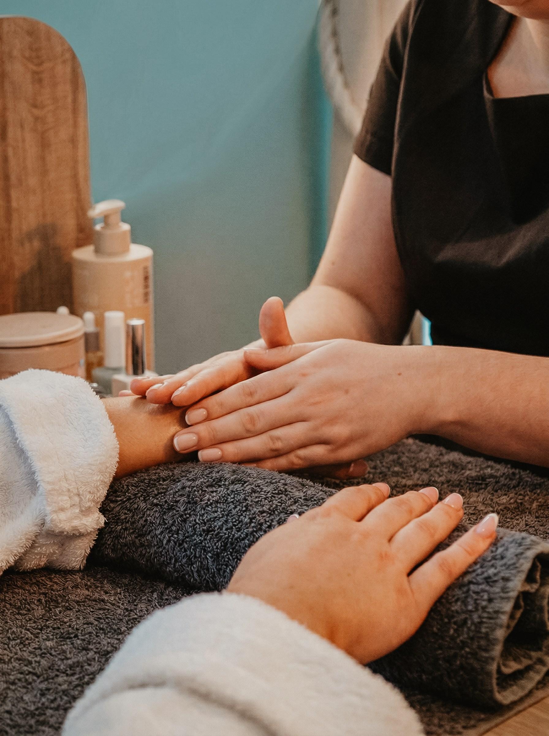 The Gel Bottle Classic Manicure - Nail Lacquer