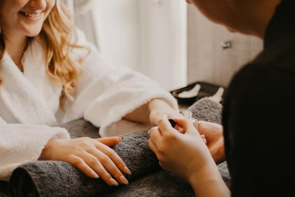 The Gel Bottle Classic Manicure - Gel Polish