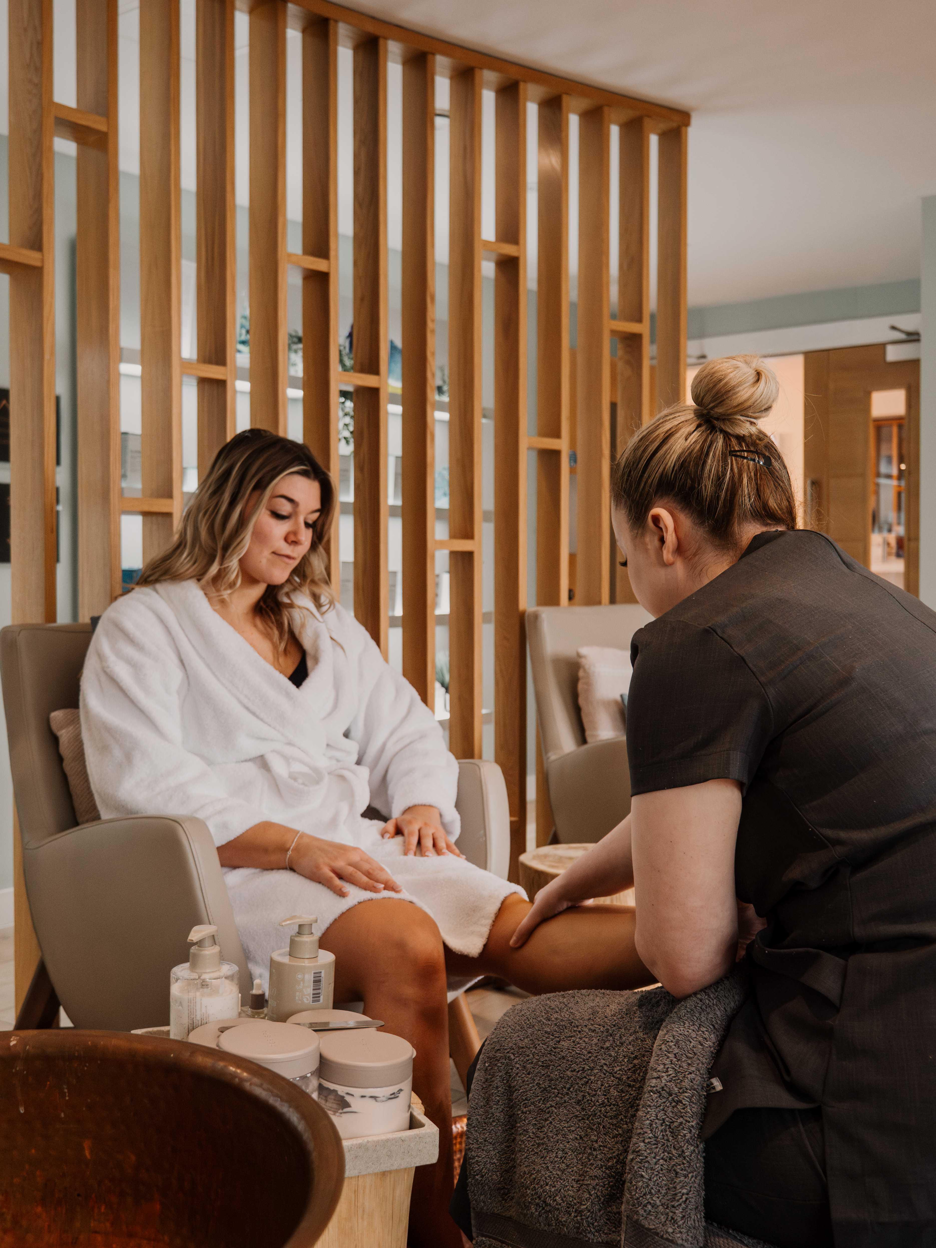 The Gel Bottle Removal - Feet