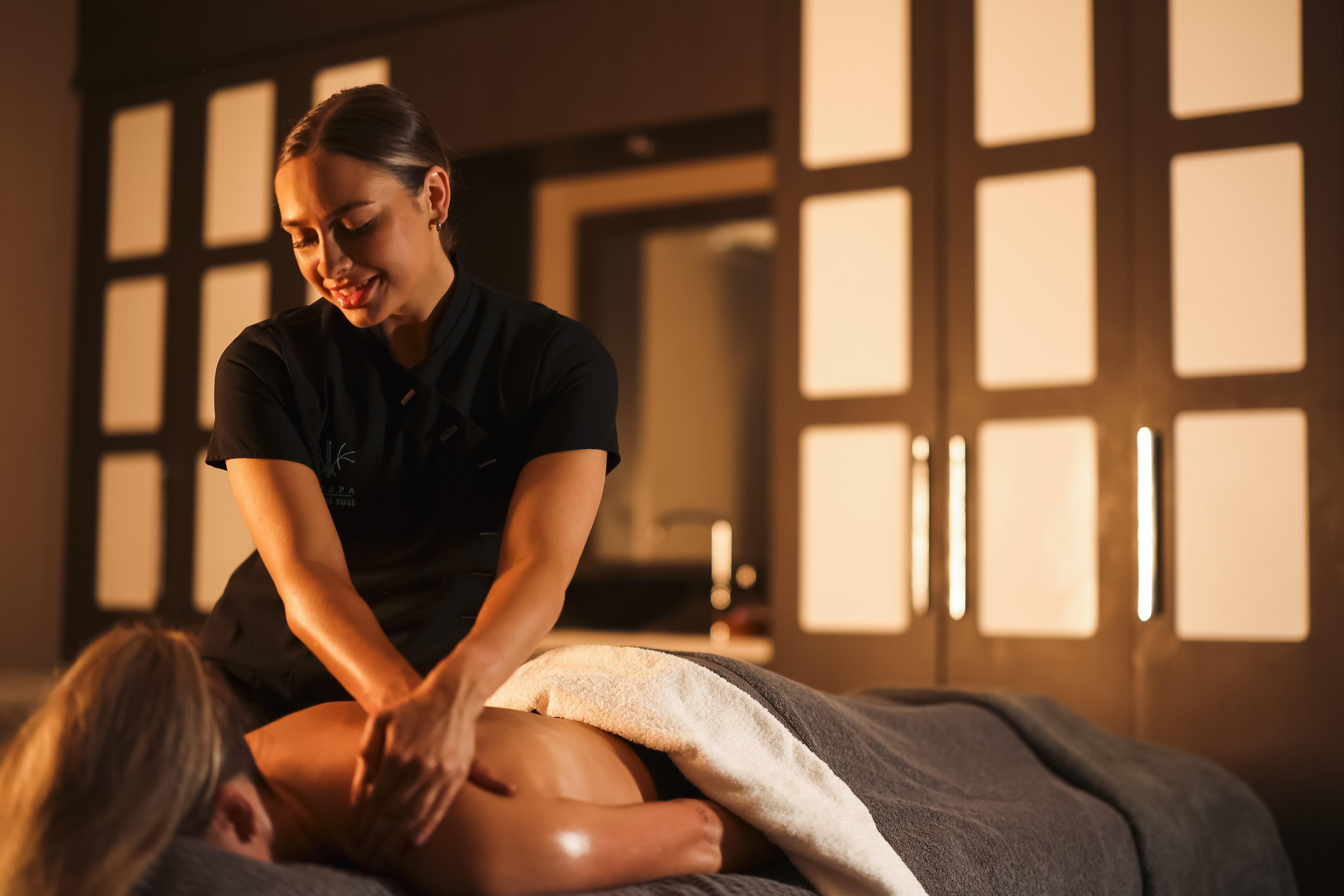 35-Minute Back, Neck & Shoulder Massage Voucher