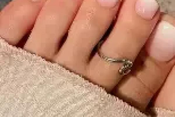 OFFER ll Gel Pedicure 45 Minutes