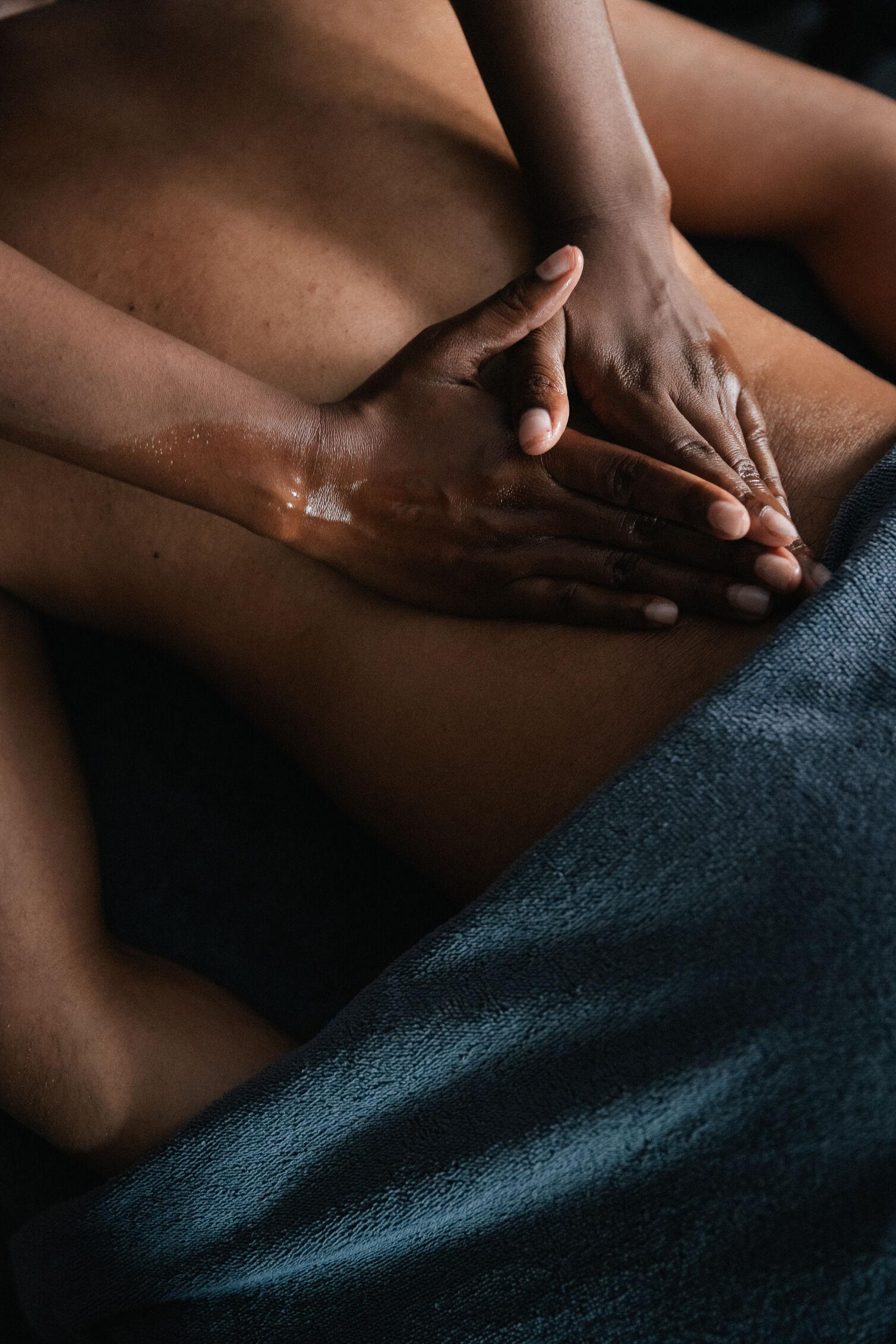 Swedish Massage (60/90 Mins)