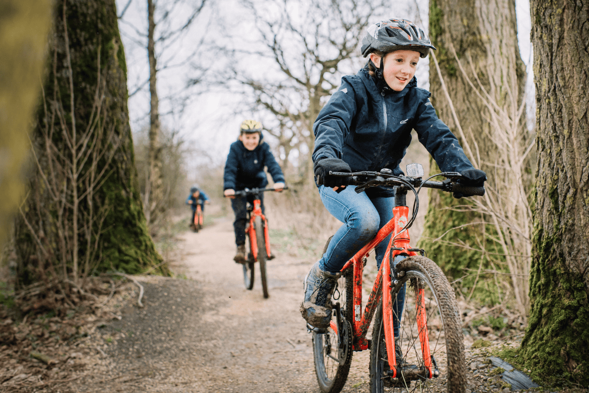 Medium Child's Bike (Ages 10-13)