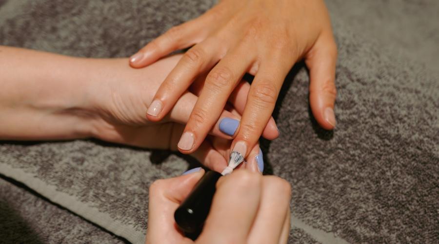Mini Dazzle Manicure