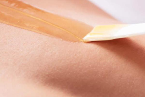 Full Leg Wax & Bikini Line