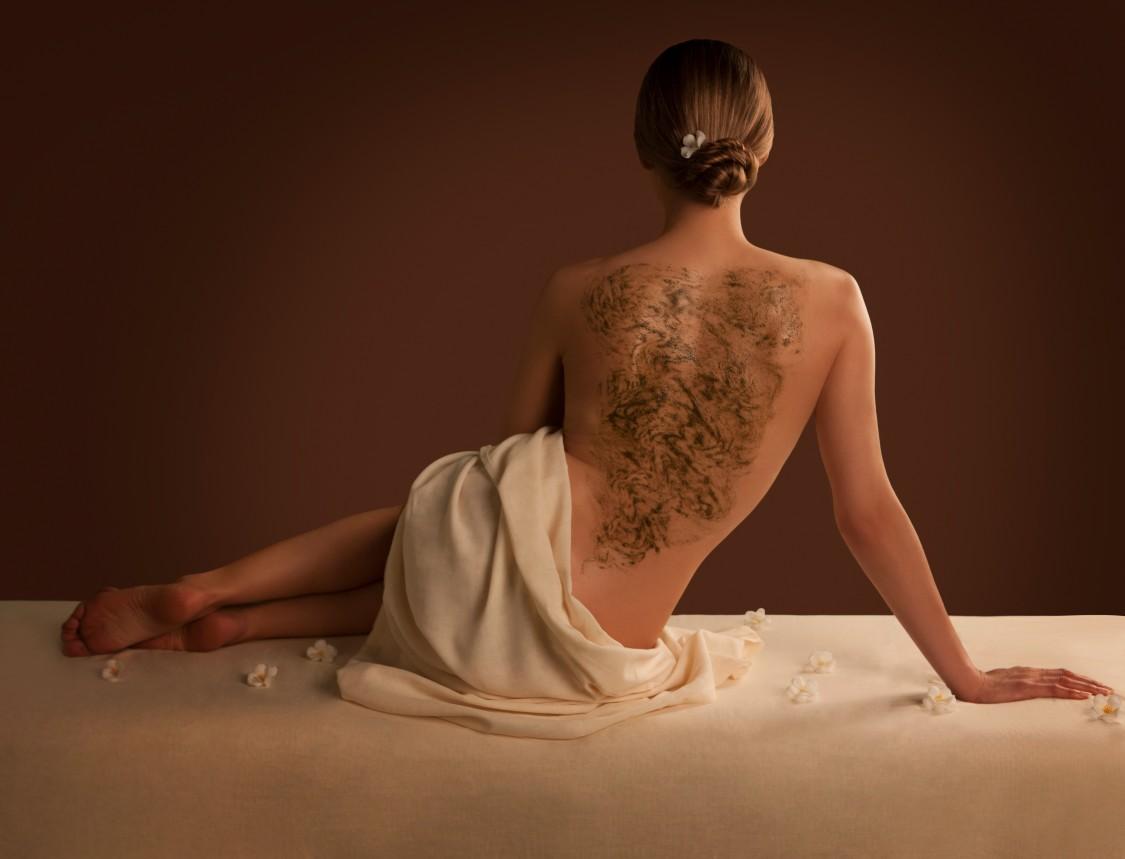 VOYA Organic Hydrating Body Scrub