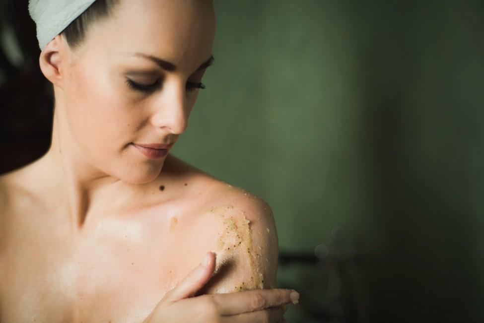 VOYA Organic Lavender & Seaweed Sugar Glow