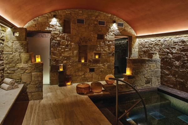 Exclusive Spa for Couple