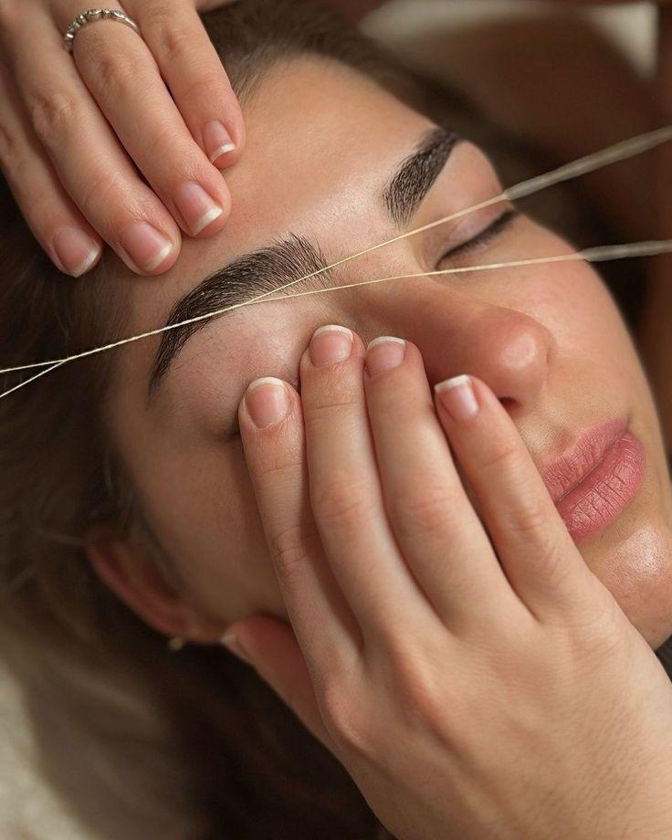 Brow Wax / Thread