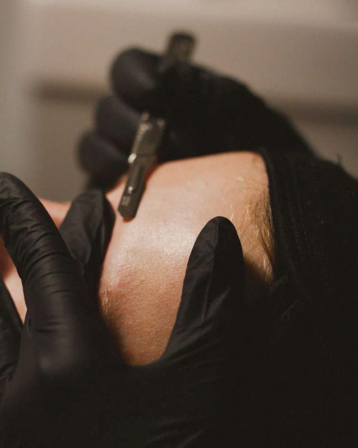 Dermaplaning Facial