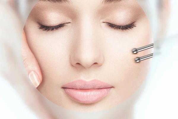 Elemis Expert Tech+ Facial