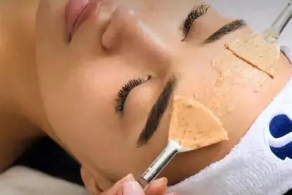 iS Clinical - Flash Brightening Peel