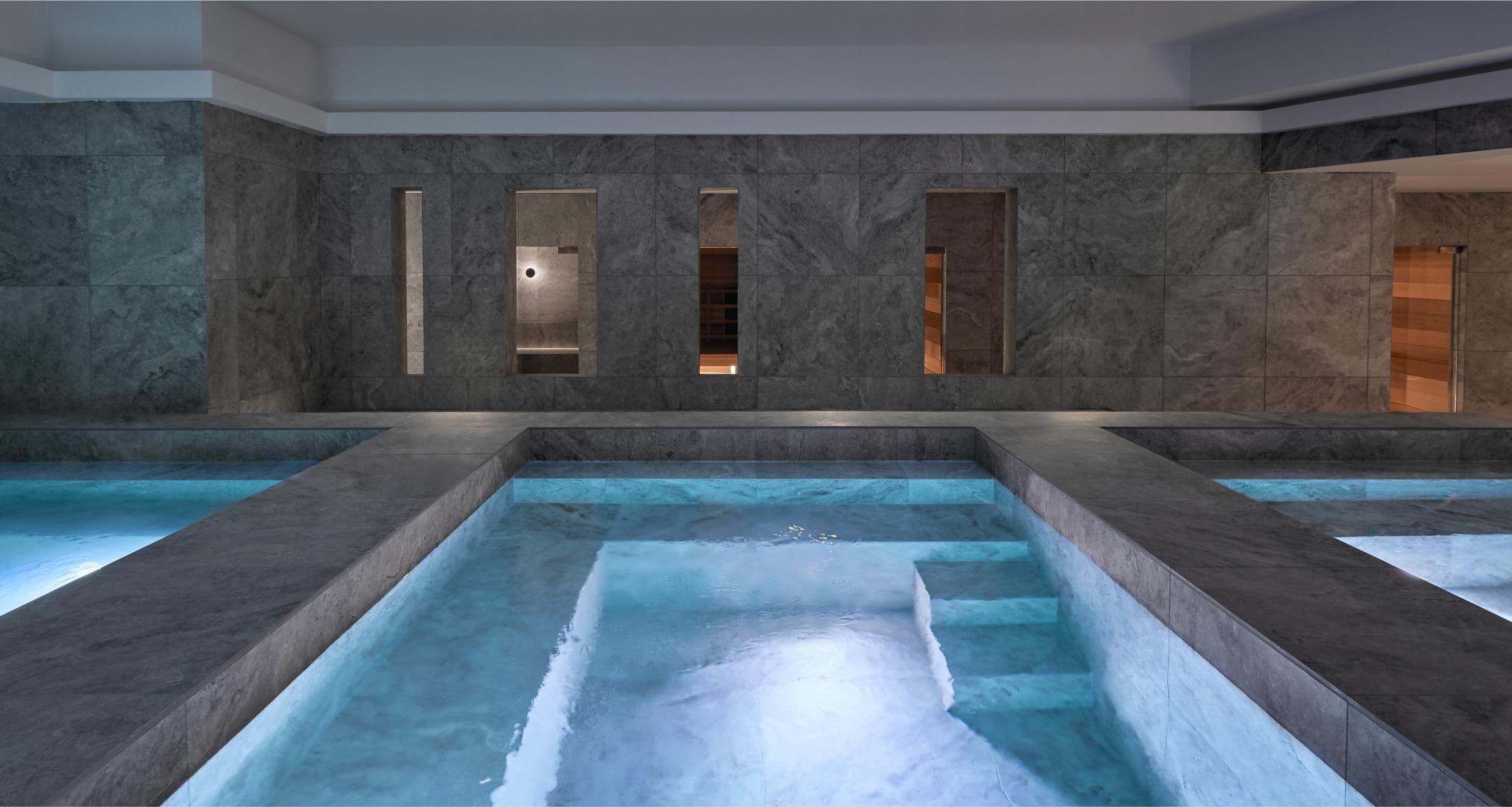 4 Person • 90-min Bathhouse