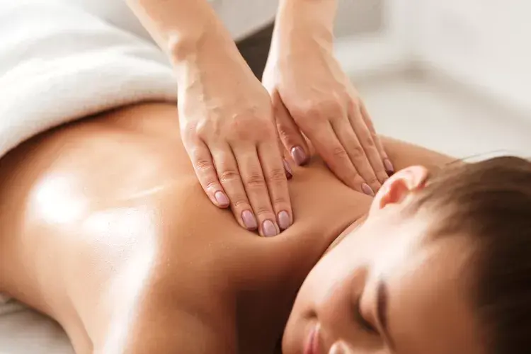 x4 Signature Muscle Melt Massages