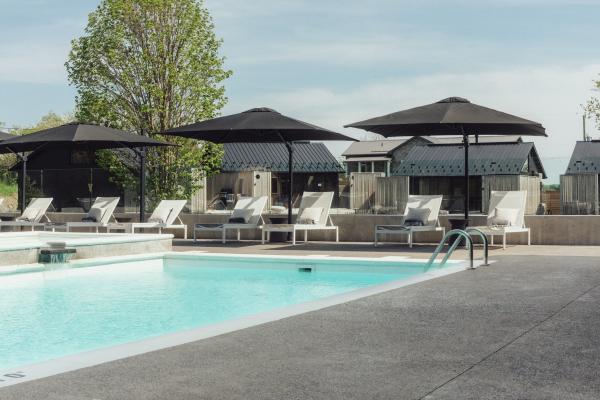 Pop-Up Pool Party at Wander the Resort