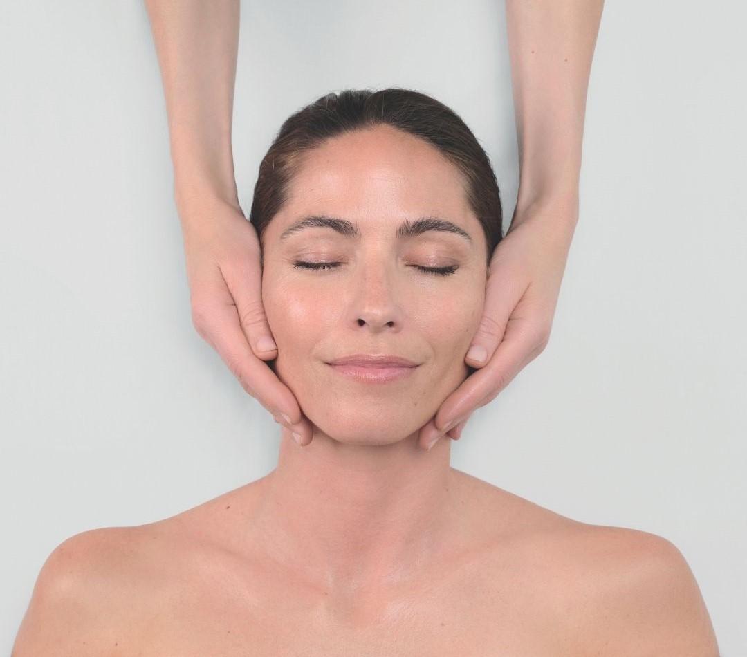Taster Facial