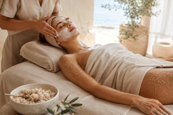 The Coastal Retreat | Hydrate & Soothe Face & Body Experience