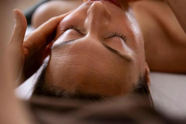 Medik8 Expert Platinum Facial