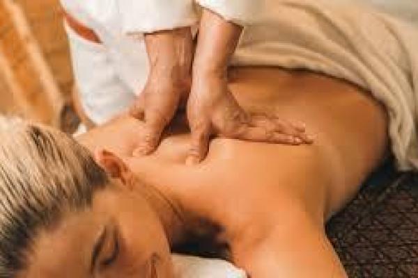 Swedish Back Neck and Shoulder Massage