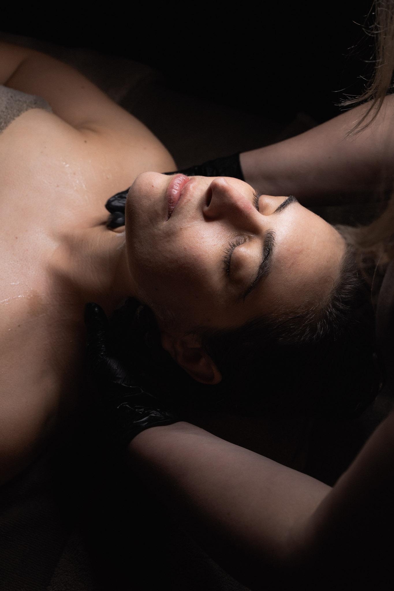 Complimentary 30-Minute Consultation with Iryna (Advanced Skin Therapist)