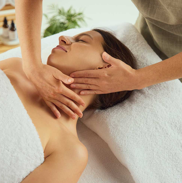 The NICI Signature Back, Neck & Shoulder Massage 30min