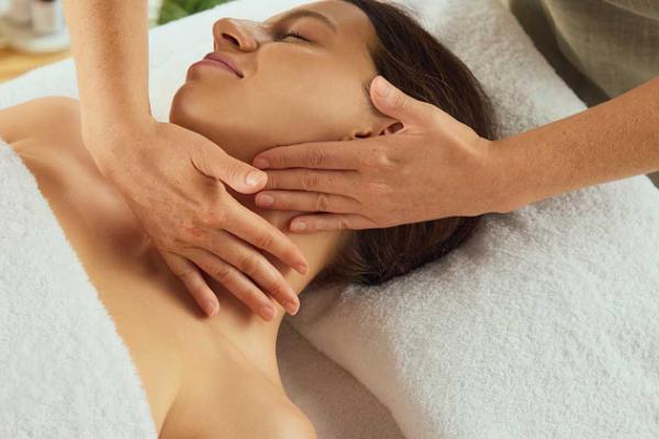The NICI Signature Back, Neck & Shoulder Massage 30min