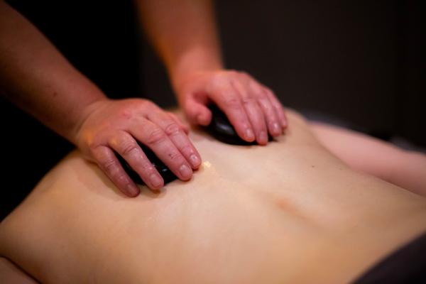 Full Body Hot Stone Massage 50 Minutes