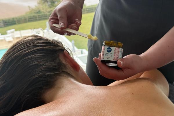 CBD Back, Neck and Shoulder Massage - 30 minutes