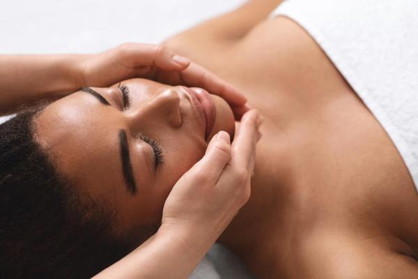 Champneys Pick Me Up Facial
