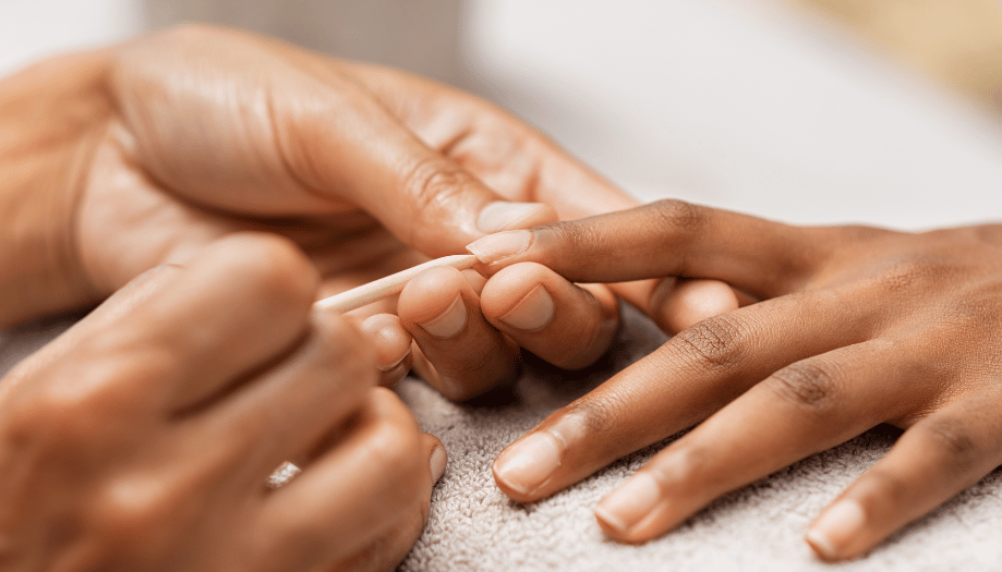 Gel Manicure- Soak Off 70mins