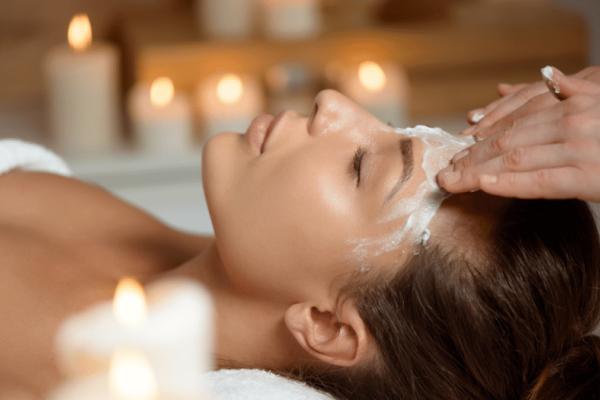 Oskia Revitalising super-c Facial