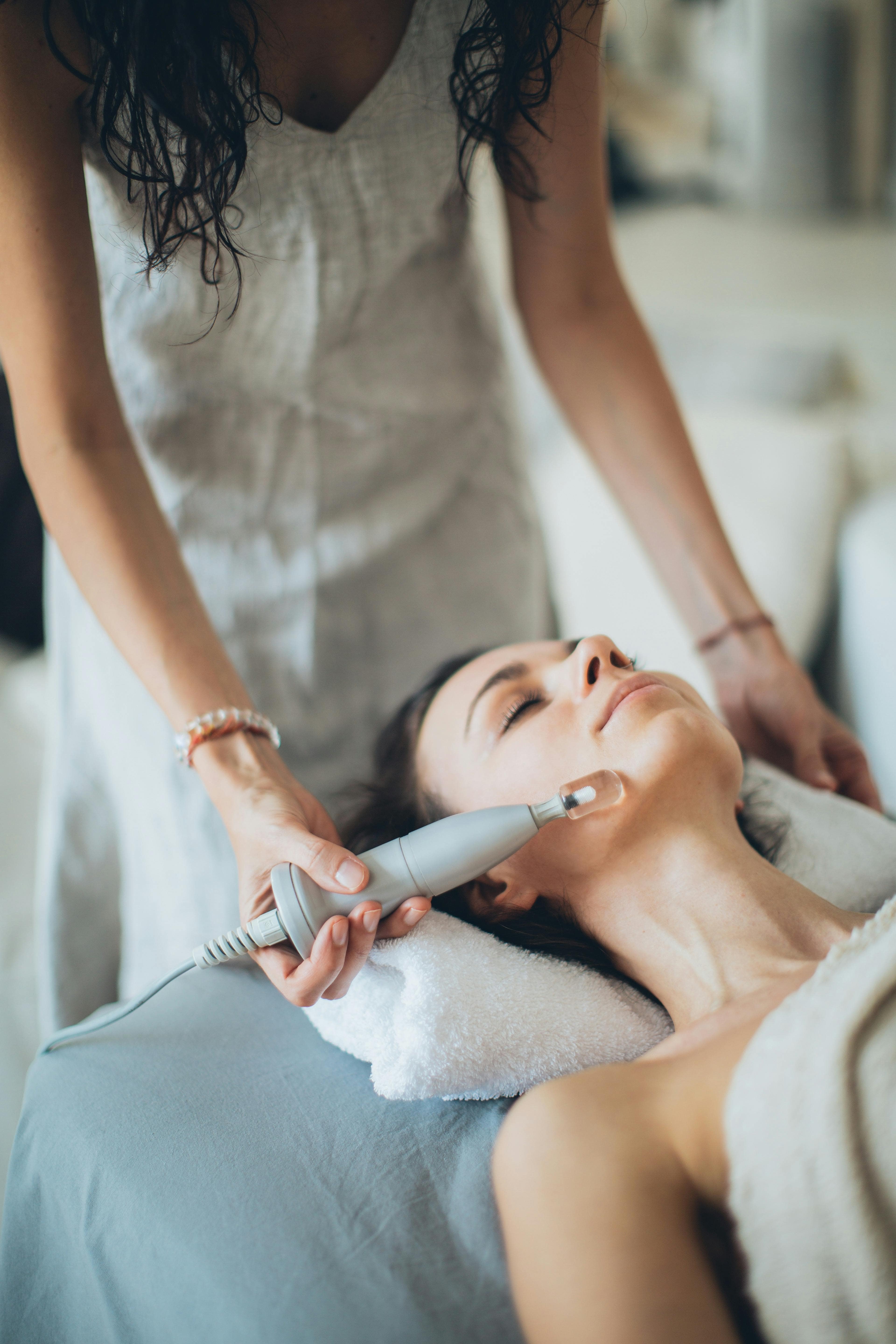 Caci Super Anti-Angeing Facial