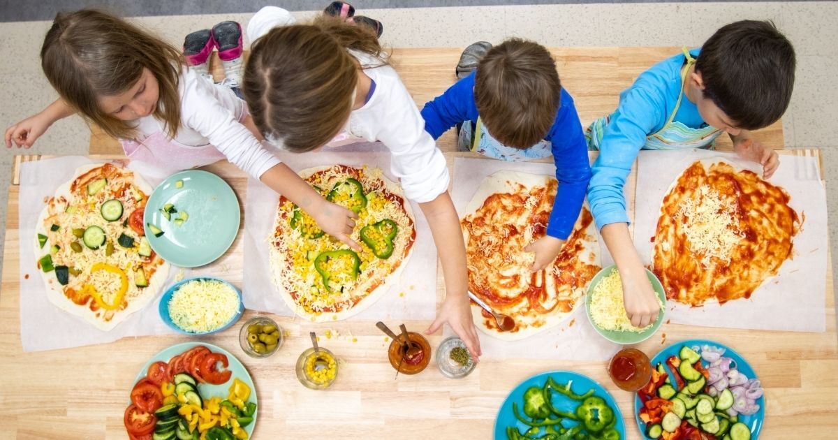 Kids Pizza Making
