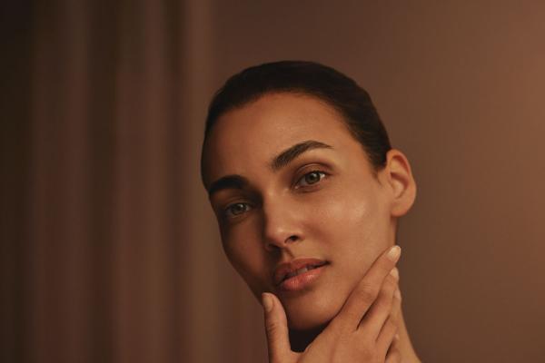30/30 Elemis Go to Glow