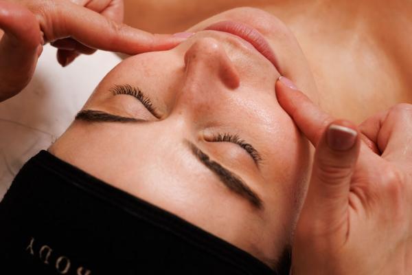 Seabody Touch Facial 60min