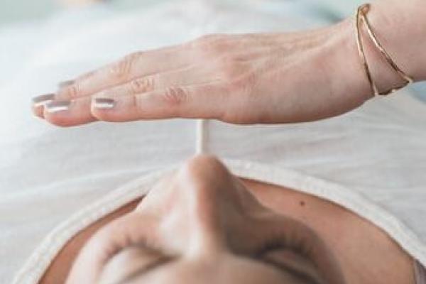 Release: Tranquil Head, Neck & Shoulder Massage + Reiki